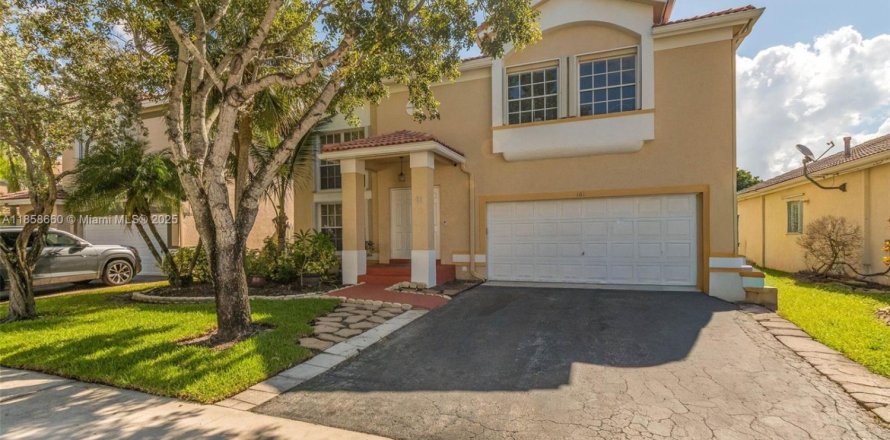 Casa en Weston, Florida 5 dormitorios, 229.1 m2 № 1889556