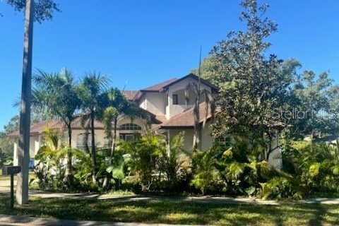 Villa ou maison à vendre à Tampa, Floride: 4 chambres, 216.93 m2 № 1716613 - photo 2