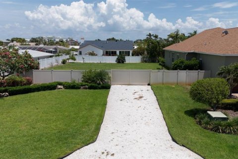 Land in Saint Petersburg, Florida № 1765512 - photo 2