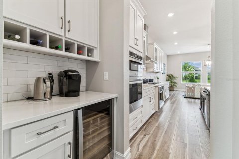 Casa en venta en Wesley Chapel, Florida, 5 dormitorios, 391.86 m2 № 1677121 - foto 9