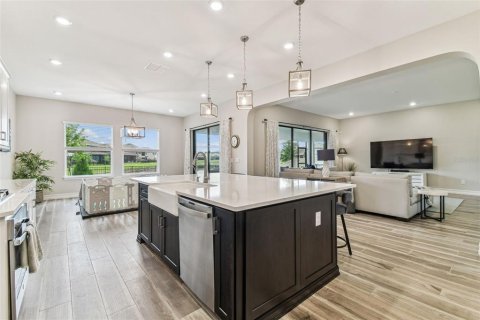 Casa en venta en Wesley Chapel, Florida, 5 dormitorios, 391.86 m2 № 1677121 - foto 7