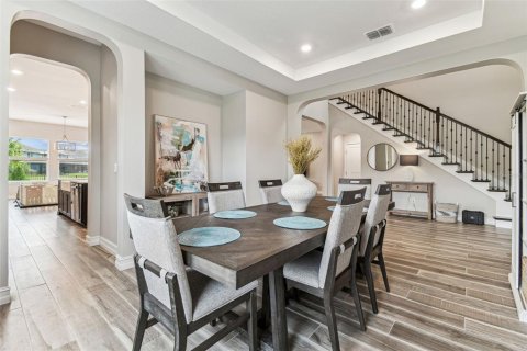 Casa en venta en Wesley Chapel, Florida, 5 dormitorios, 391.86 m2 № 1677121 - foto 5