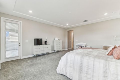 Casa en venta en Wesley Chapel, Florida, 5 dormitorios, 391.86 m2 № 1677121 - foto 16
