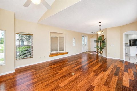 Villa ou maison à louer à Orlando, Floride: 4 chambres, 290.23 m2 № 2093196 - photo 6