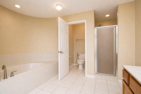 Villa ou maison à louer à Orlando, Floride: 4 chambres, 290.23 m2 № 2093196 - photo 28