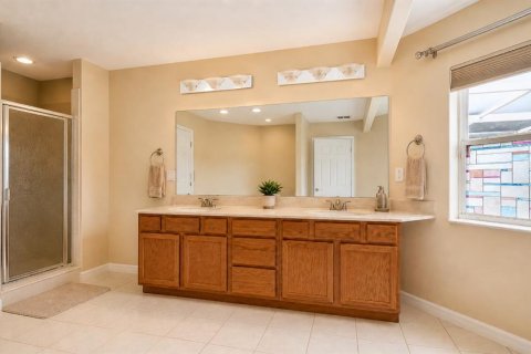 Villa ou maison à louer à Orlando, Floride: 4 chambres, 290.23 m2 № 2093196 - photo 27
