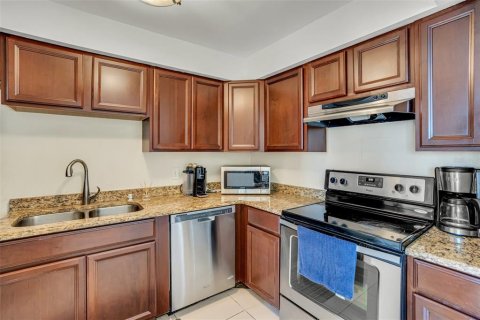 Condo in Clearwater, Florida, 2 bedrooms  № 1743799 - photo 7