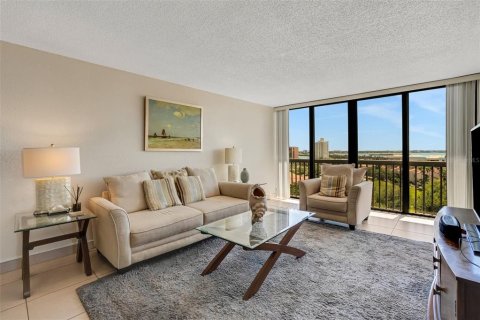 Condo in Clearwater, Florida, 2 bedrooms  № 1743799 - photo 4