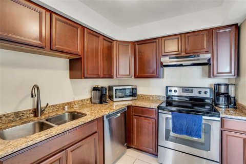 Condo in Clearwater, Florida, 2 bedrooms  № 1743799 - photo 8