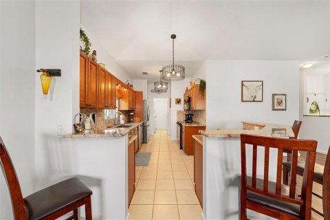 House in Ocala, Florida 3 bedrooms, 165.64 sq.m. № 2114130 - photo 11