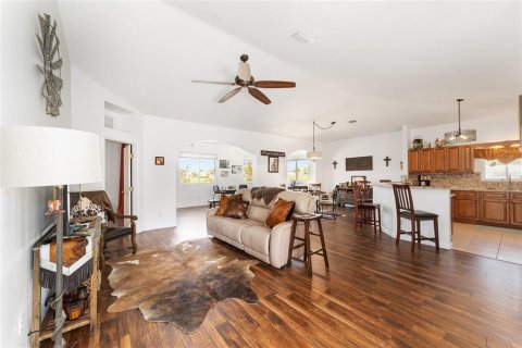 House in Ocala, Florida 3 bedrooms, 165.64 sq.m. № 2114130 - photo 6