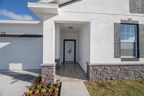 House in Lake Wales, Florida 4 bedrooms, 170.57 sq.m. № 2112365 - photo 9