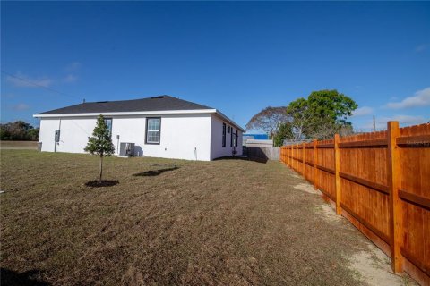 House in Lake Wales, Florida 4 bedrooms, 170.57 sq.m. № 2112365 - photo 4