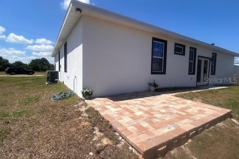 House in Lake Wales, Florida 4 bedrooms, 170.57 sq.m. № 2112365 - photo 6