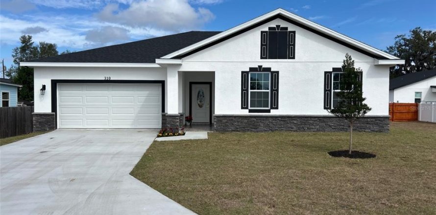 House in Lake Wales, Florida 4 bedrooms, 170.57 sq.m. № 2112365