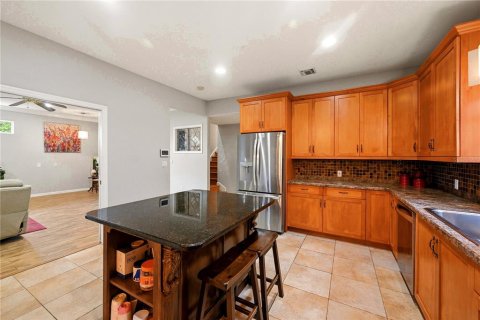 House in Orlando, Florida 4 bedrooms, 238.02 sq.m. № 2312265 - photo 7