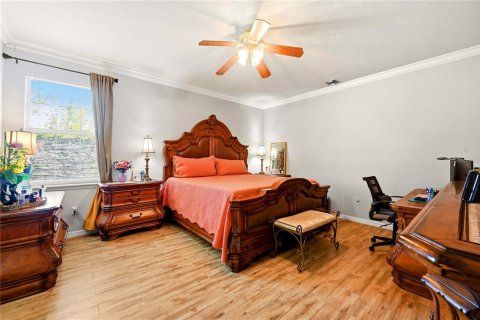 House in Orlando, Florida 4 bedrooms, 238.02 sq.m. № 2312265 - photo 14