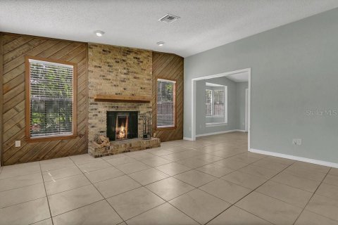 House in DeLand, Florida 3 bedrooms, 125.79 sq.m. № 1846868 - photo 2