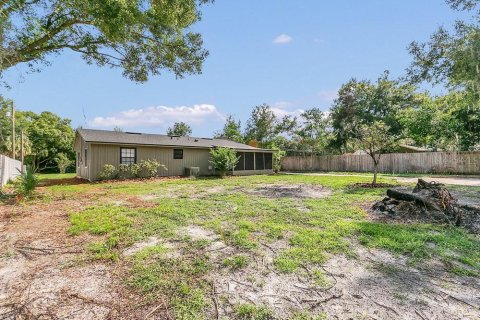 House in DeLand, Florida 3 bedrooms, 125.79 sq.m. № 1846868 - photo 24
