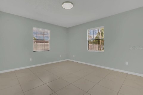 House in DeLand, Florida 3 bedrooms, 125.79 sq.m. № 1846868 - photo 13