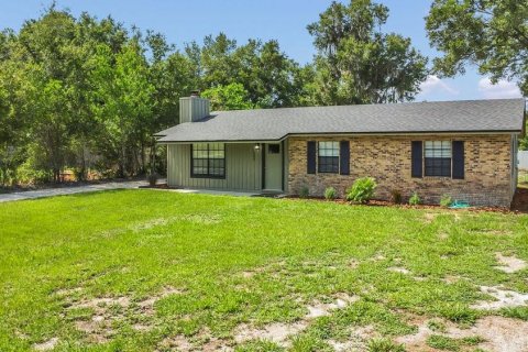 House in DeLand, Florida 3 bedrooms, 125.79 sq.m. № 1846868 - photo 25
