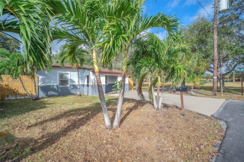 House in Fort Lauderdale, Florida 4 bedrooms № 2028839 - photo 23