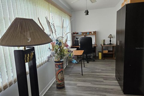Снять в аренду кондоминиум в Сан-Сити-Центр, Флорида 7 комнат, 89.19м2, № 1913677 - фото 18