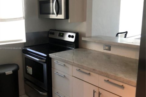 Condominio en venta en Miami Beach, Florida, 1 dormitorio, 56.67 m2 № 2014018 - foto 7