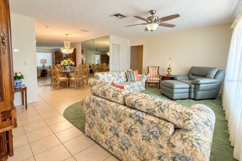 Villa ou maison à vendre à Pinellas Park, Floride: 2 chambres, 164.99 m2 № 2408993 - photo 21