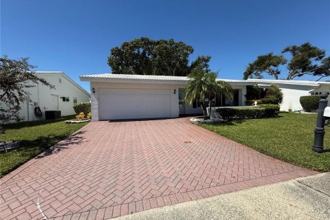 Villa ou maison à vendre à Pinellas Park, Floride: 2 chambres, 164.99 m2 № 2408993 - photo 6