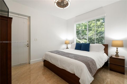 Condo in Key Largo, Florida, 4 bedrooms  № 1956233 - photo 30