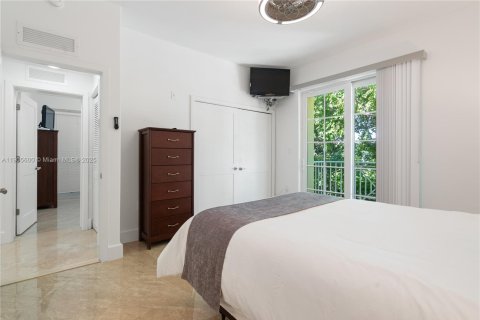 Condo in Key Largo, Florida, 4 bedrooms  № 1956233 - photo 27