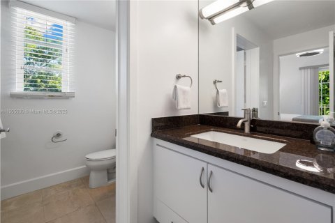 Condo in Key Largo, Florida, 4 bedrooms  № 1956233 - photo 28