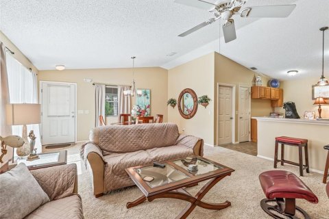 Casa en alquiler en The Villages, Florida, 2 dormitorios, 107.4 m2 № 1832206 - foto 10