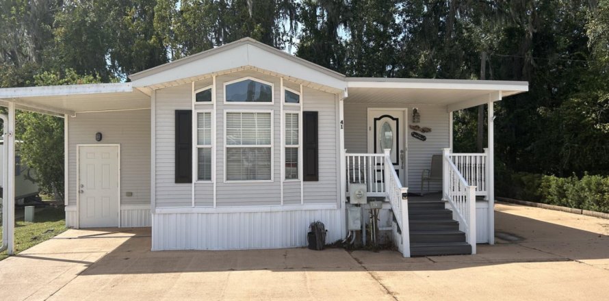 Casa en Welaka, Florida 2 dormitorios, 96.8 m2 № 802247
