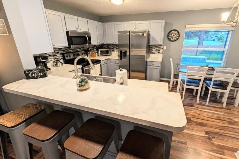 Villa ou maison à vendre à Haines City, Floride: 4 chambres, 155.8 m2 № 2279793 - photo 7