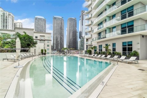 Condominio en alquiler en Miami, Florida, 49.33 m2 № 2044468 - foto 9