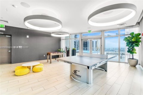 Condominio en alquiler en Miami, Florida, 49.33 m2 № 2044468 - foto 4