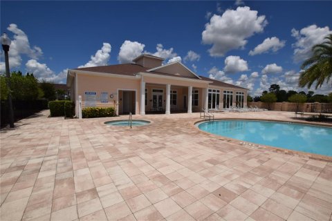 Townhouse in Kissimmee, Florida 3 bedrooms, 120.77 sq.m. № 2210638 - photo 28