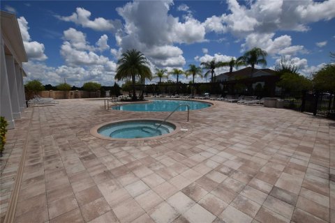 Townhouse in Kissimmee, Florida 3 bedrooms, 120.77 sq.m. № 2210638 - photo 25