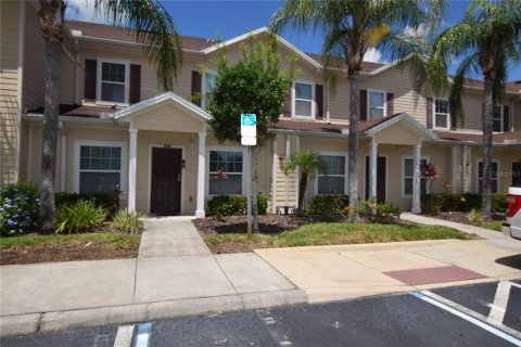 Townhouse in Kissimmee, Florida 3 bedrooms, 120.77 sq.m. № 2210638 - photo 2