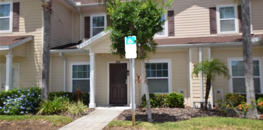 Townhouse in Kissimmee, Florida 3 bedrooms, 120.77 sq.m. № 2210638