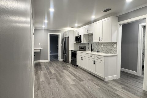 Villa ou maison à vendre à Orlando, Floride: 3 chambres, 120.77 m2 № 2223726 - photo 3