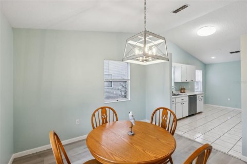 Villa ou maison à vendre à Leesburg, Floride: 2 chambres, 121.7 m2 № 1547517 - photo 11