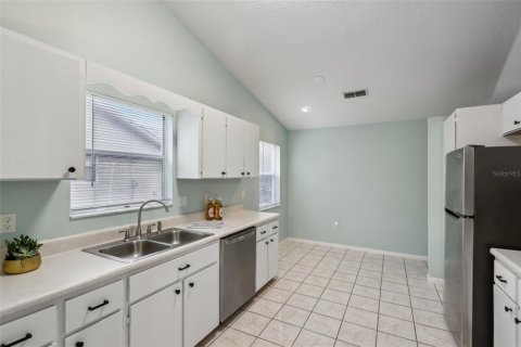 Villa ou maison à vendre à Leesburg, Floride: 2 chambres, 121.7 m2 № 1547517 - photo 19