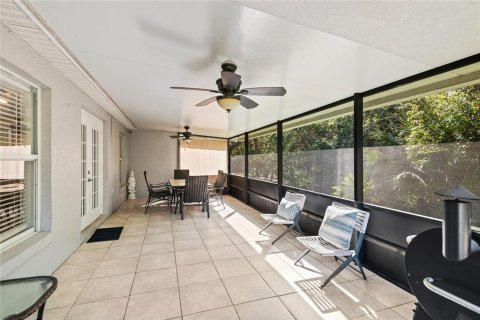 House in Winter Springs, Florida 3 bedrooms, 144.37 sq.m. № 1577379 - photo 26