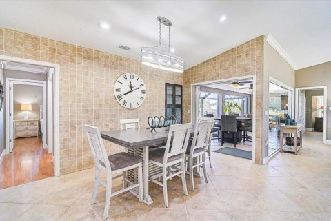 House in Port Charlotte, Florida 3 bedrooms, 183.85 sq.m. № 2429099 - photo 9