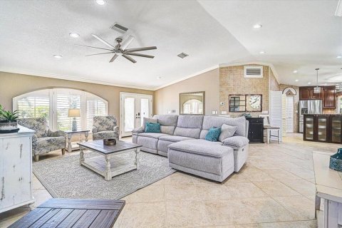 House in Port Charlotte, Florida 3 bedrooms, 183.85 sq.m. № 2429099 - photo 6