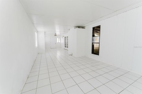 House in Port Orange, Florida 3 bedrooms, 160.54 sq.m. № 2232419 - photo 22