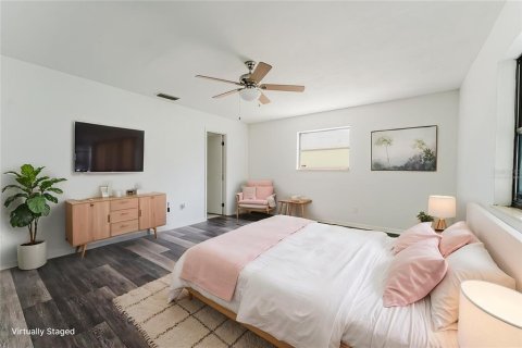 House in Port Orange, Florida 3 bedrooms, 160.54 sq.m. № 2232419 - photo 17
